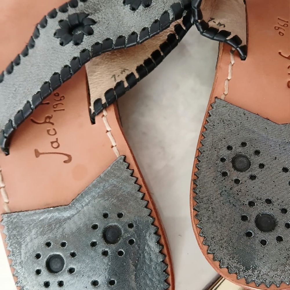 Jack Rogers Vintage Gray Leather Floral Thong Sandals Women Size 7 - Picture 5 of 7